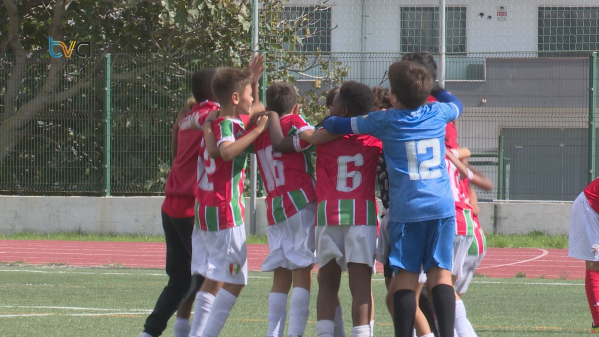 Estrela da Amadora Vence Torneio Futebol Infantil